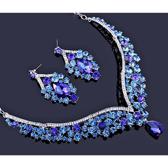 Boutique Jewelry - White Gold Plated Rhinestone V-Shaped Teardrop Statement Necklace and Earrings